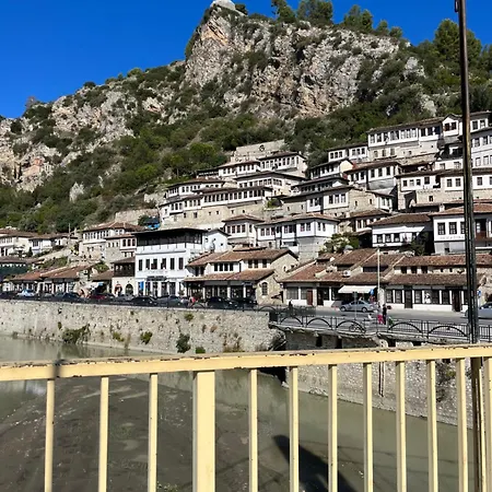 Kapxhiu Poshnje Apartman *